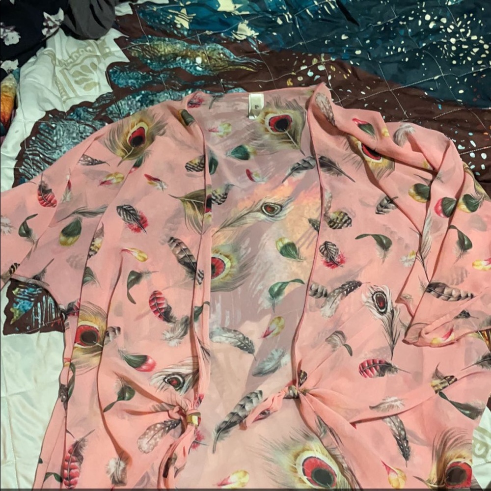 Feather print kimono